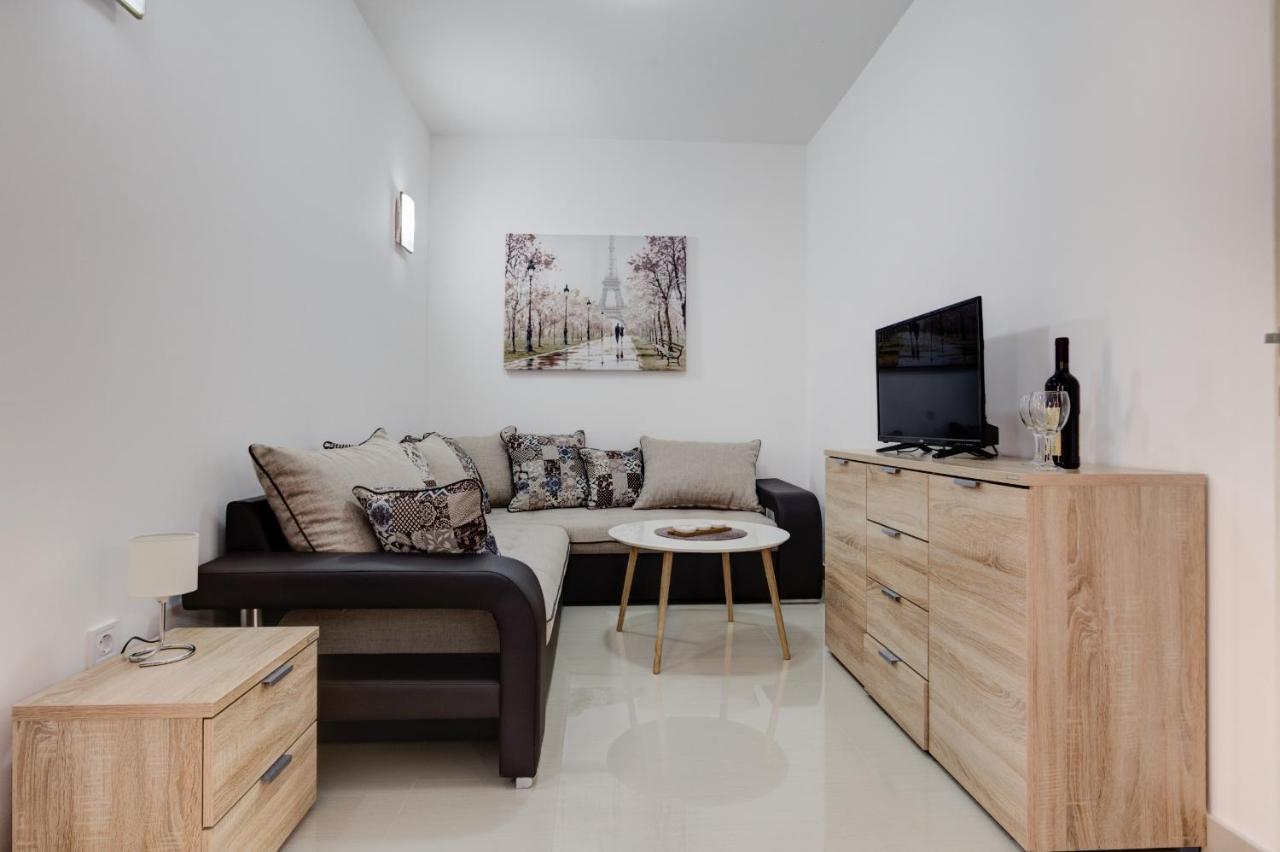 Stars Residence Petrovac Екстер'єр фото