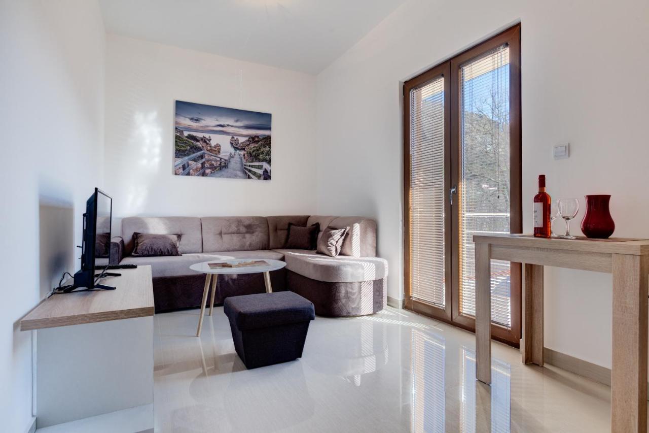 Stars Residence Petrovac Екстер'єр фото