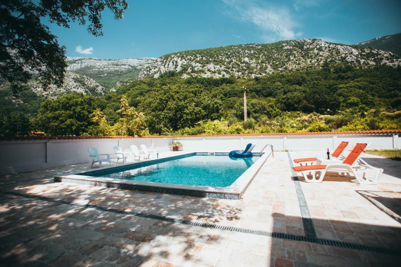 Stars Residence Petrovac Екстер'єр фото
